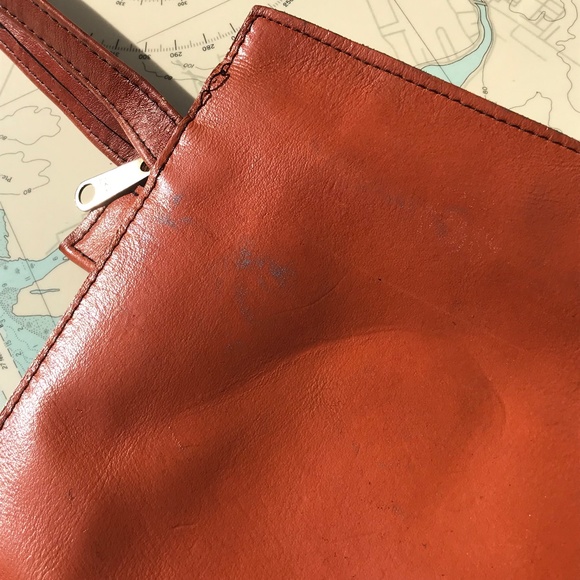 Vintage Leather Diamond Pattern Clutch - Picture 5 of 6